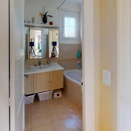 Maison Biarritz, 5 Pieces, 6 Personnes - Fr-1-621-5 Villa Biarritz